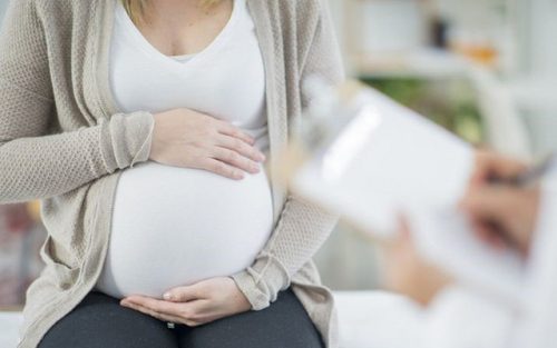 Ngứa vùng kín khi mang thai là biểu hiện của bệnh gì? Có nguy hiểm không?